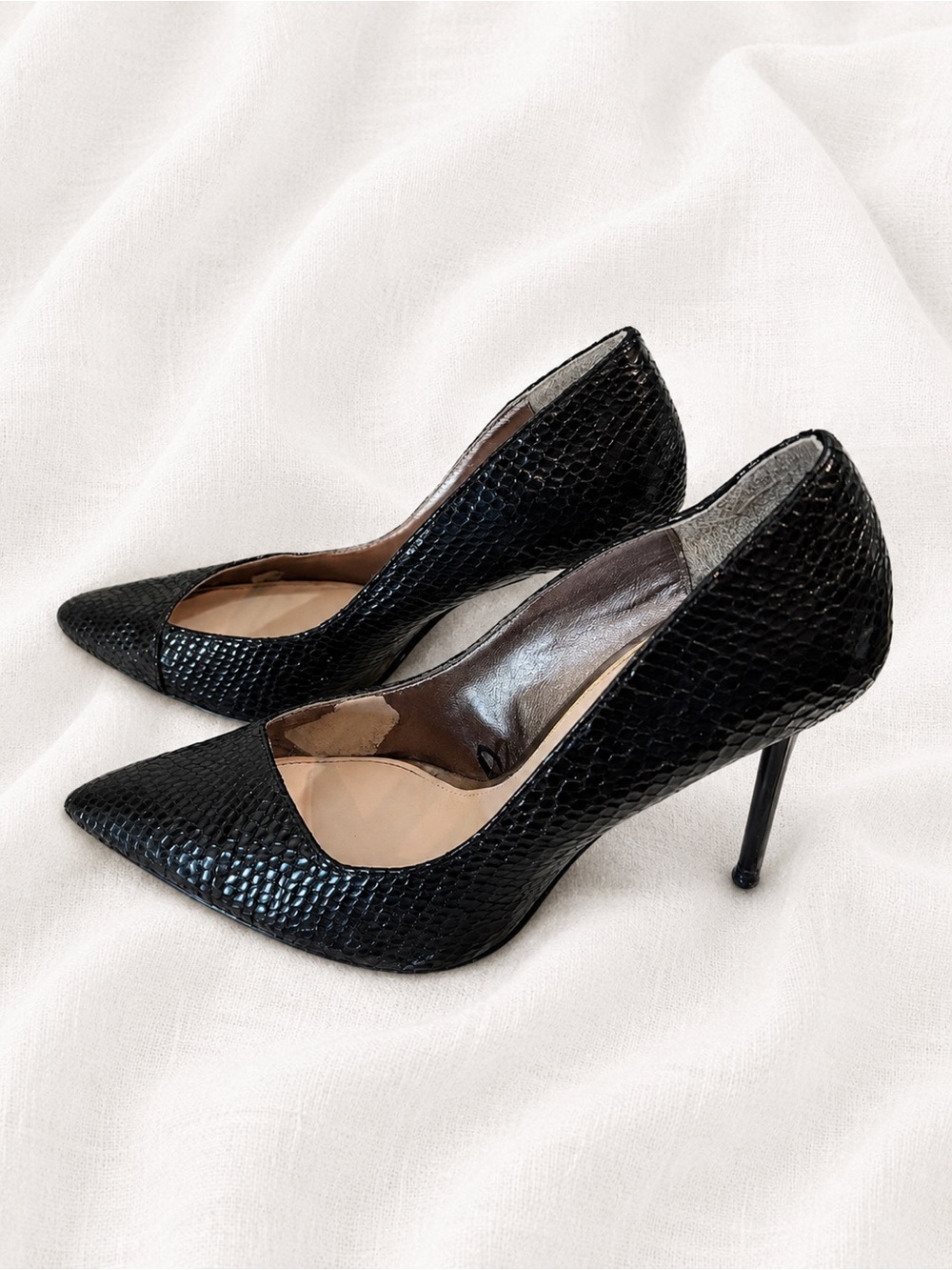 Zara Black Snakeskin Pointed Toe Stiletto Pumps